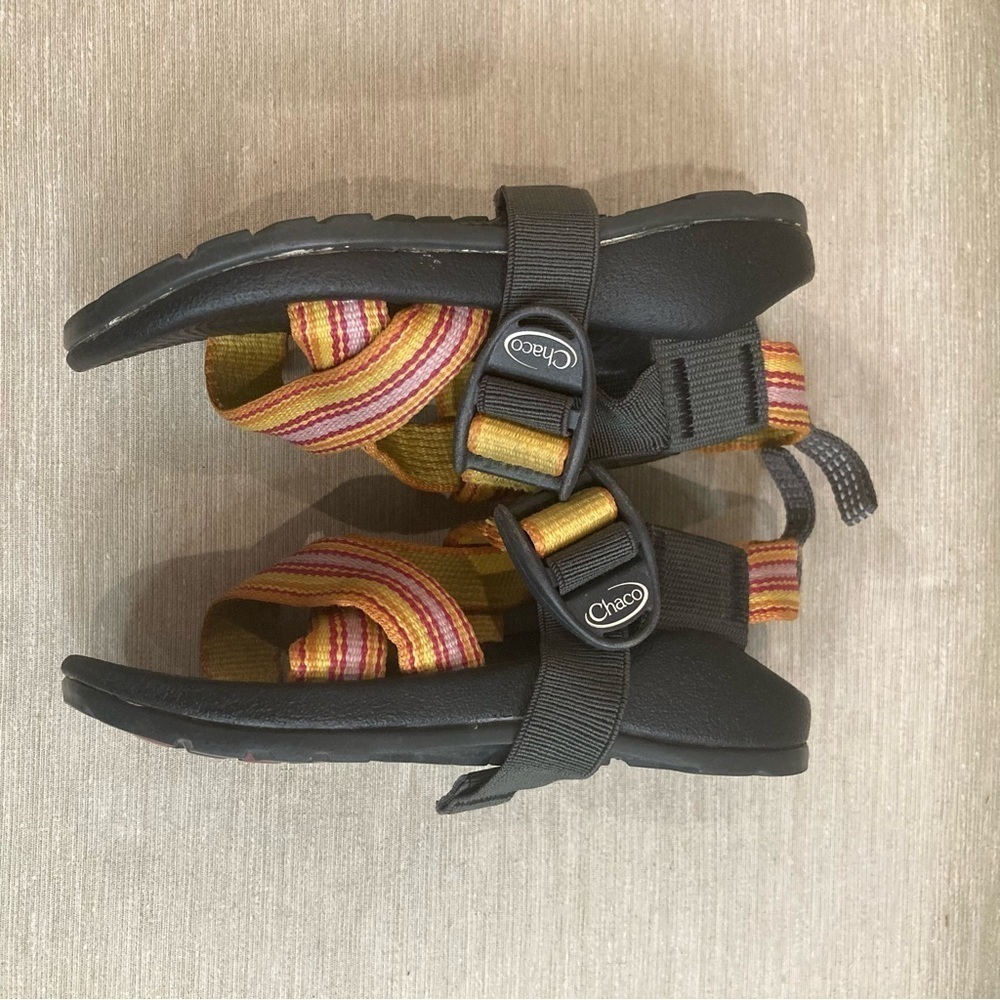 CHACO Sz 9 Z1 Colourful Straps Adjustable Buckle Closure Kids Sandals - Picture 6 of 8